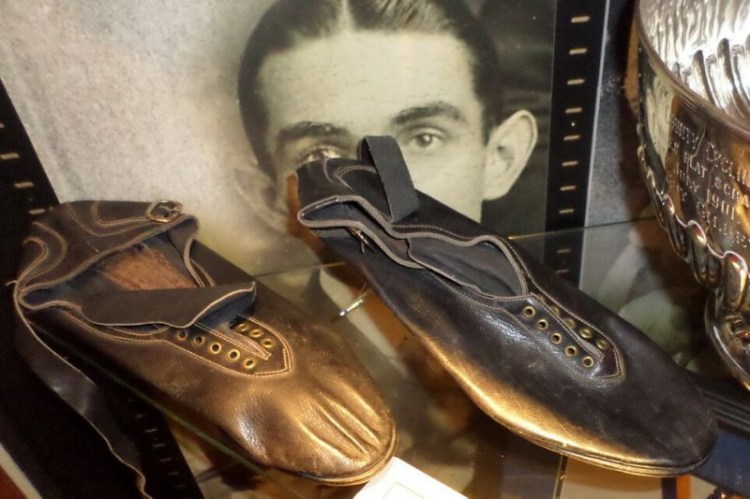 Alfred Shrubb's running shoes