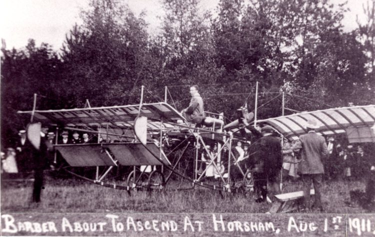 Bumper crowds enjoy surprise visit by plane in 1911&nbsp;Horsham